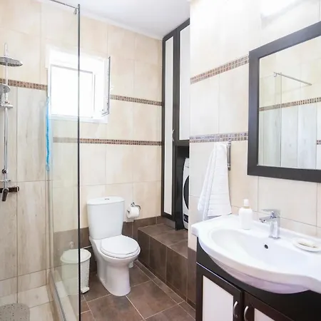 Holiday Villa Пефкохори