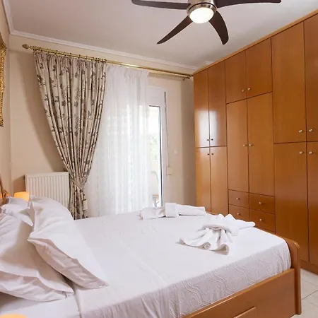 Holiday Villa Вилла