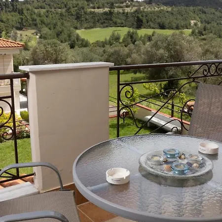 Holiday Villa Вилла Пефкохори